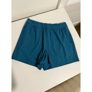 $28 New Crz Yoga Ribbed Sweat Shorts - Small - Green thumbnail 2