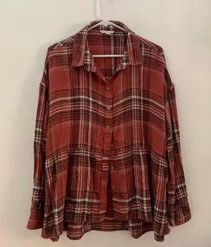 American Eagle Outfitters Button Shirt thumbnail 1
