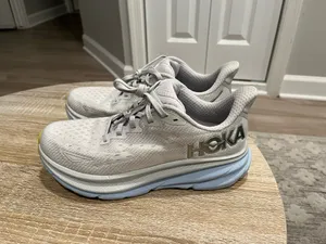 Hoka Women’s Clifton 9 Running Shoes thumbnail 2