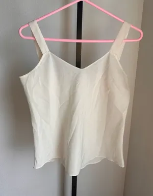 Size large tank top thumbnail 1