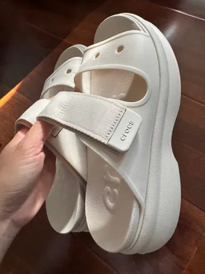 Crocs Women’s Sandals size 8 thumbnail 1
