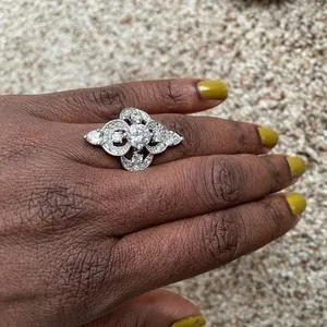 Vintage Silver Crystal Fashion Clover Ring Size 7 thumbnail 1