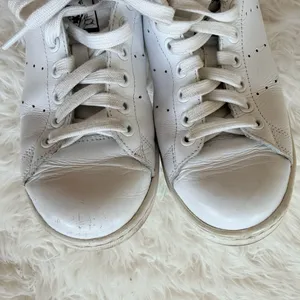 Adidas Stan Smith White and Navy Leather Sneakers M20325 thumbnail 7