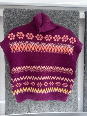 &merci Turtleneck Cable-Knit Sweater Vest in Purple with Pink Accents thumbnail 1