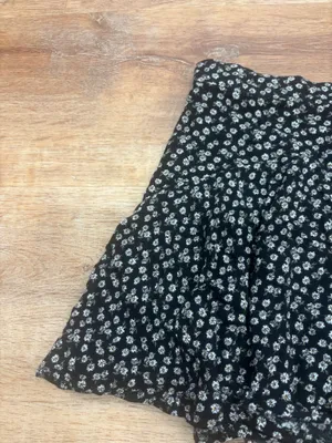 Hollister floral mini skirt thumbnail 2