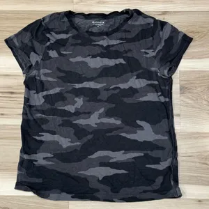 Athleta Black and Grey Camo Short Sleeve T-Shirt Women’s Small thumbnail 1
