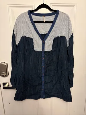 Free People Navy and White Button Down Tunic Shirt Size Large thumbnail 1