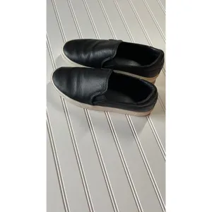 UGG Jass Slip On Sneaker Black Pebbled Leather Platform Shoes Womens 9 thumbnail 4