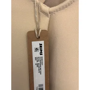 Skims Body Core Sculpt Underwire Mid Thigh Bodysuit Sand 2X New with tags thumbnail 3