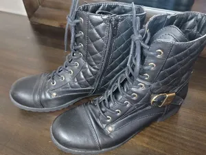 G by GUESS Byson Black Quilted Combat Women Boots Size 8M thumbnail 1
