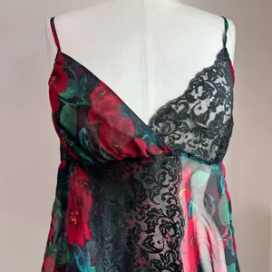 Victoria Secret Gold Label Sheer‎ Floral Red & Black Lace Babydoll Chemise Sz M thumbnail 4