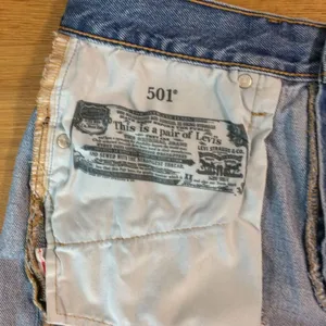 Levi’s 501 distressed Jean shorts button fly 29 medium wash thumbnail 4