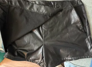 REWASH Black Faux Leather Women’s Shorts XS thumbnail 7