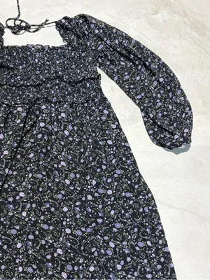 Astr the label Smocked Square-Neck Long Sleeve Floral midi Dress medium thumbnail 3
