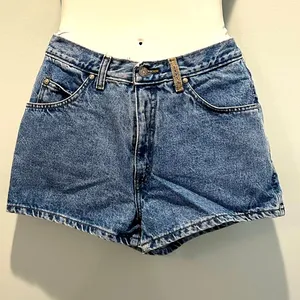 Levi’s Vintage 80’s 900 series size 11 denim jean shorts thumbnail 1