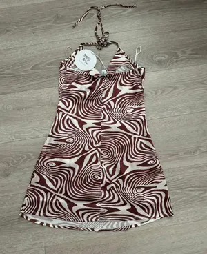 Princess Polly NWT Sz 0 Satin Halter Style Dress thumbnail 6