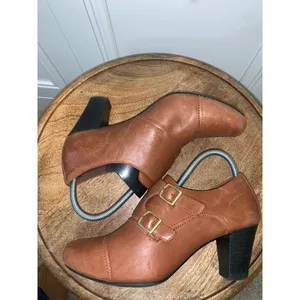 Clarks‎ Women's Brown Ankle Booties Size 9.5M Double Buckle Block Heel thumbnail 6