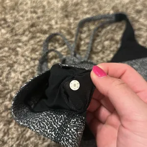 Lululemon Energy Sports Bra Size 8 thumbnail 4