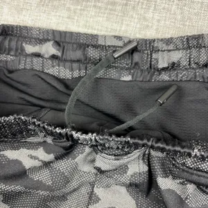 Lululemon Pace Breaker Shorts Mens Small Black Camo Athletic‎ 9 Inseam thumbnail 6