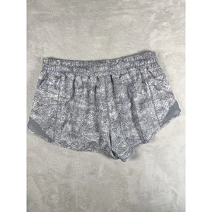 Lululemon Hotty Hot Short II 4" LR 10 Frozen Vista Alpine White Arctic Grey thumbnail 8