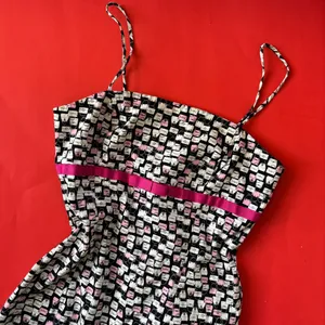 Byer California Vintage 90s Eccentric Purse Print Black & Pink Babydoll Dress thumbnail 2