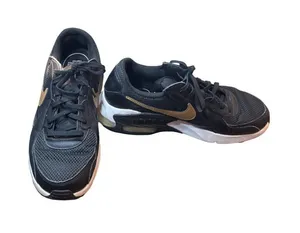Nike Air Max Excee womans black gold leather low top sneakers sz 9.6 SKU 10-391 thumbnail 1