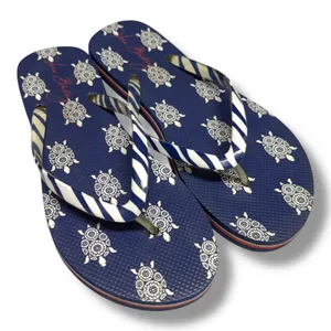 Vera Bradley‎ Turtles Flip Flops Red White Blue Stripes Size 7 8 M thumbnail 1