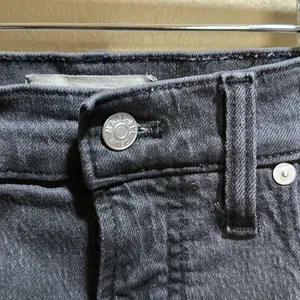Madewell size 28 The Perfect Vintage Denim high rise cropped jeans thumbnail 5