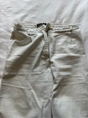 Brandy Melville White Straight Leg High-Rise Pants thumbnail 2