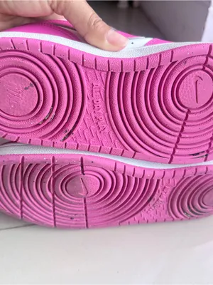 Nike Kids White and Pink Low-Top Sneakers thumbnail 3