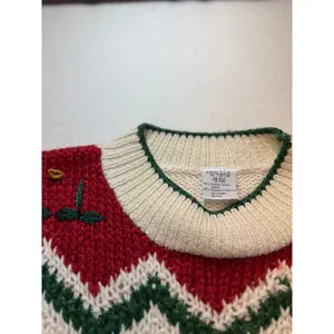 Vintage Christmas Sweater Holiday Embroidered Crewneck Knit Festive thumbnail 3