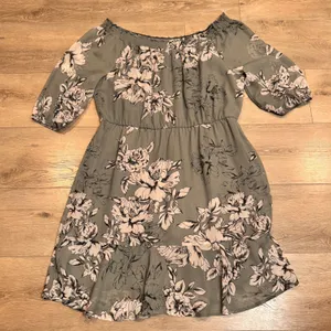 Maurices Floral Off the Shoulder Mini Dress XL Sage‎ Green 3/4 Sleeve Ruffle Hem thumbnail 2