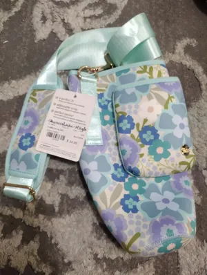 NEW the Darling Effect.Tumbler Sling Floral Neoprene Crossbody thumbnail 3