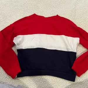 Crewneck thumbnail 3