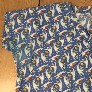 Halloween Print Scrub Top 2 Pockets Skulls Ghosts & Pumpkins Size XL thumbnail 4