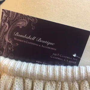 TCEC Off shoulder Super Sexy Sweater S- Brand New thumbnail 7
