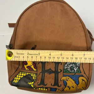 Cotton On‎ Harry Potter Hogwarts Crest Brown Faux Leather Mini Backpack Bag thumbnail 5