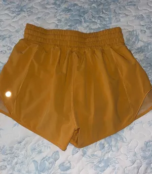 Lululemon Shorts thumbnail 1