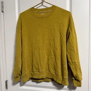 American Eagle Ahh-Mazingly Soft Sweatshirt Womens Med Chartruese Green Crewneck thumbnail 1
