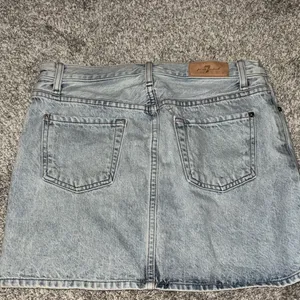7 For All Mankind Light Blue Denim Mini Skirt Size 26 thumbnail 2