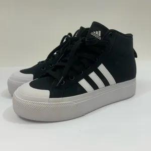 Adidas Women’s 6.5 Eco-Friendly Black and white sneakers thumbnail 7