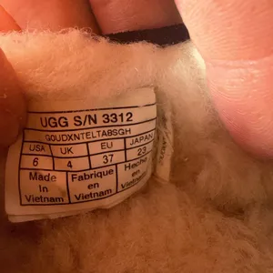 UGG Ansley Slipper Women's Moccasins - Black, US 5 thumbnail 7