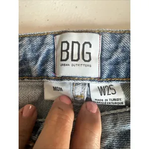 BDG Jeans Women 25 High Rise Mom Baggy distressed Denim Y2K Skater vintage thumbnail 5