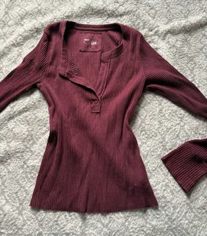 Aerie long sleeve thumbnail 1