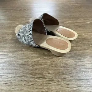 Madewell Clog Mule Sandals Womens 8 Spotted Calf Hair Wood Heel Slides Boho Chic thumbnail 4