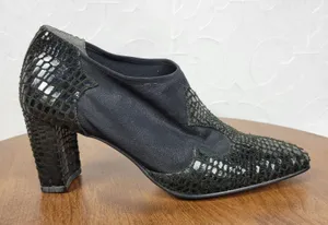J Renee Women's Shoes 7 Black Leather Reptile Embossed Slip On Block Heel Bootie thumbnail 1