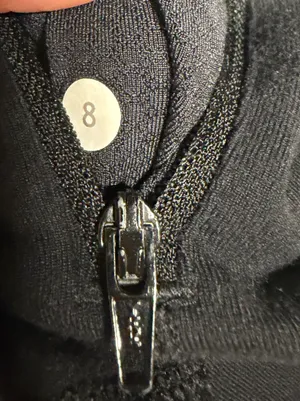 Lululemon Athletica In Stride Black Jacket‎ Womens size 8 athletic wear thumbnail 4