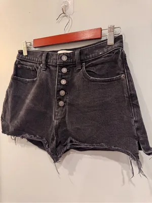 Abercrombie Curve Love High Rise Mom Shorts 6/28 thumbnail 2