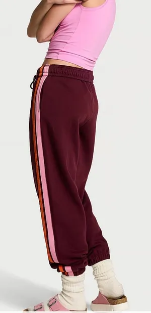 PINK Victoria's Secret Ivy Fleece Relaxed Sweatpants thumbnail 1