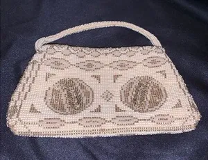 white‎ gold beaded floral bag 7"x4" thumbnail 1